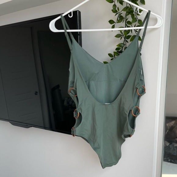 Aerie V neck green one piece swimsuits 
Size: S - Picture 2 of 5